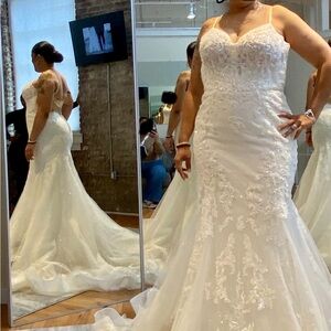 Essence of Australia Ivory Lace Wedding Dress